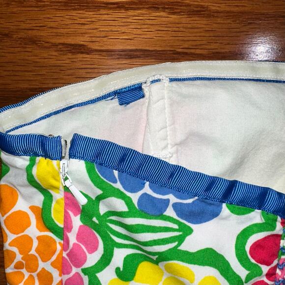 Lilly Pulitzer Strapless Scalloped Cael Top in Zinnie Minnie Floral Size 0 - Picture 9 of 12